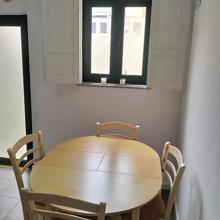 Music T1 Prázdninový dům *